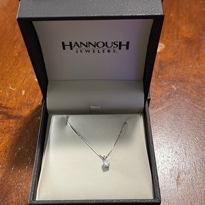 14k white gold diamond pendant
